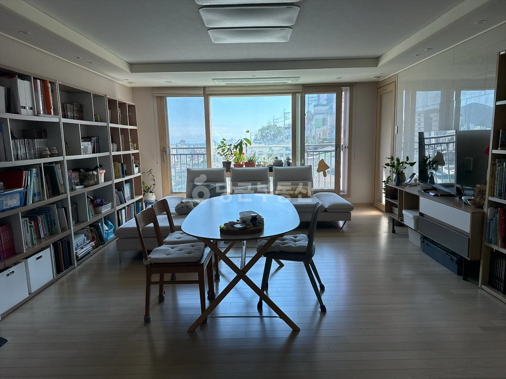 부산광역시 서구 서대신동1가 아파트 사진 1