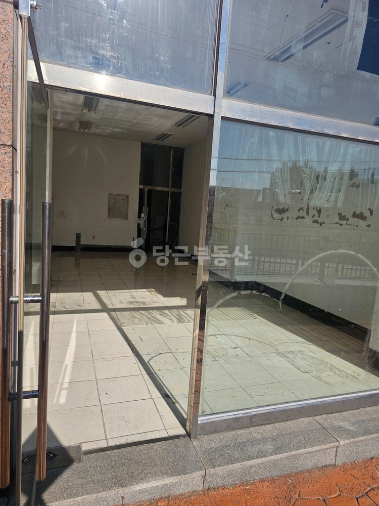 충청남도 논산시 반월동 상가 사진 1