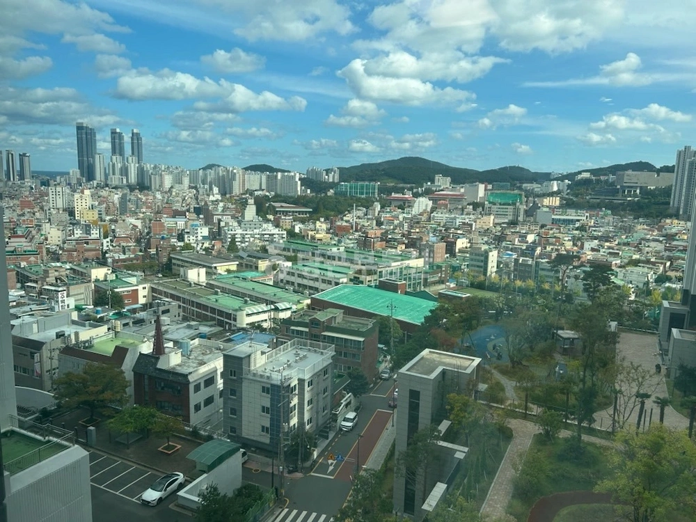 부산광역시 남구 대연동 아파트 사진 1