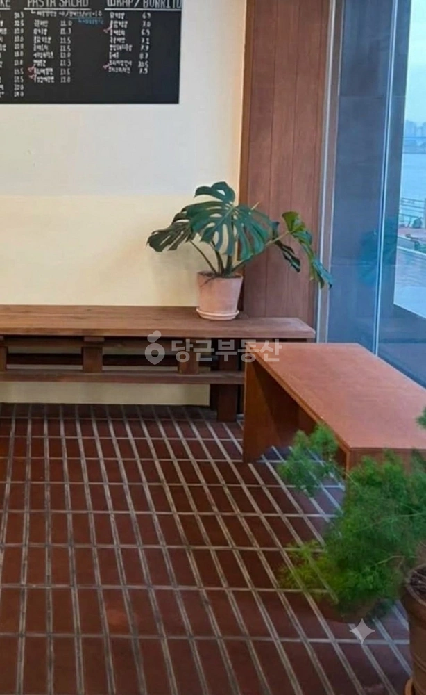 부산광역시 중구 중앙동4가 상가 사진 1