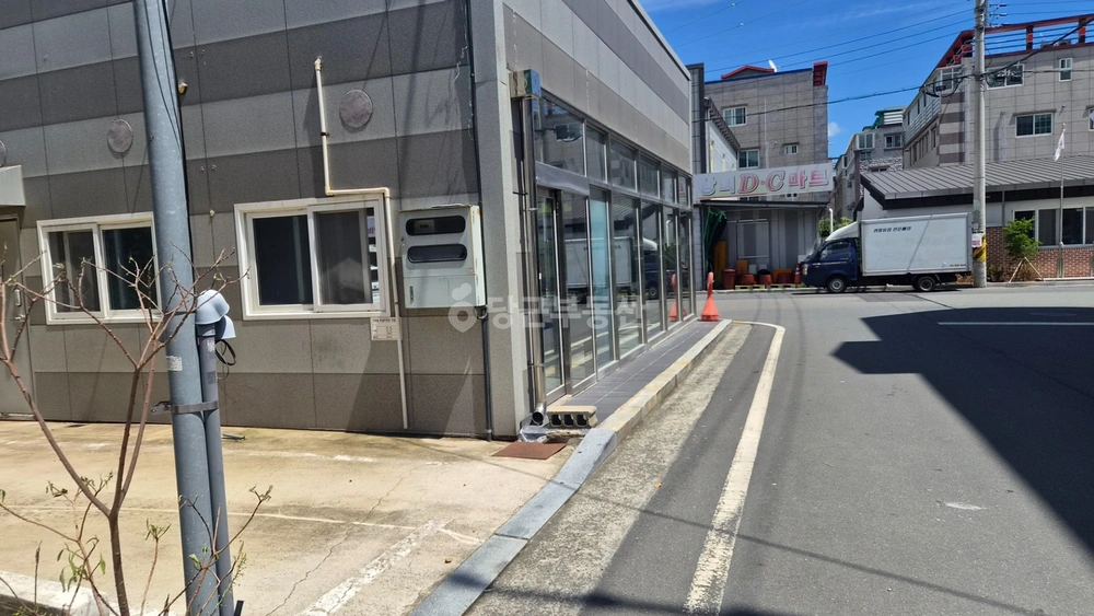 경상남도 창원시 마산합포구 진동면 건물 사진 1