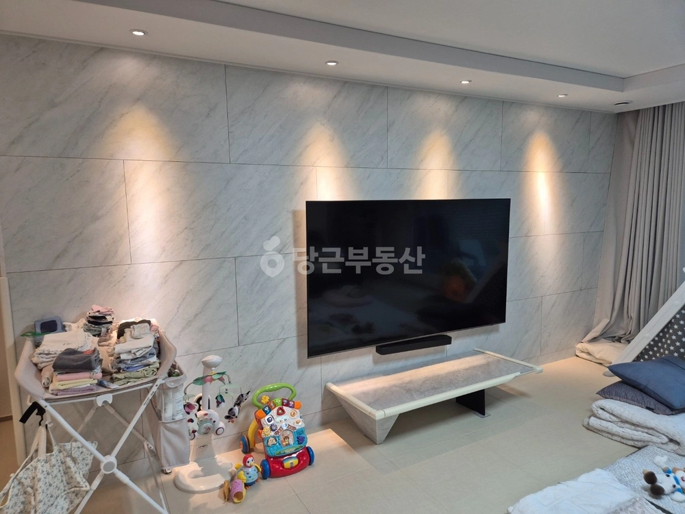 경기도 수원시 영통구 이의동 아파트 사진 1