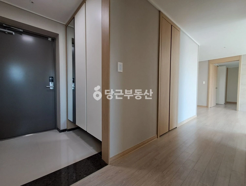 부산광역시 강서구 화전동 아파트 사진 1