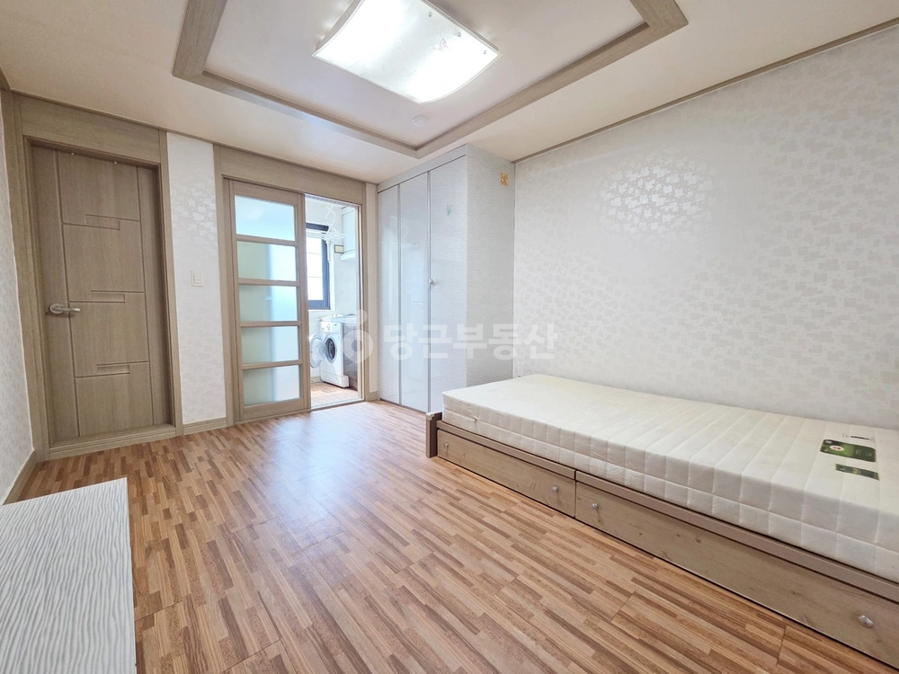 부산광역시 중구 동광동3가 원룸 사진 1