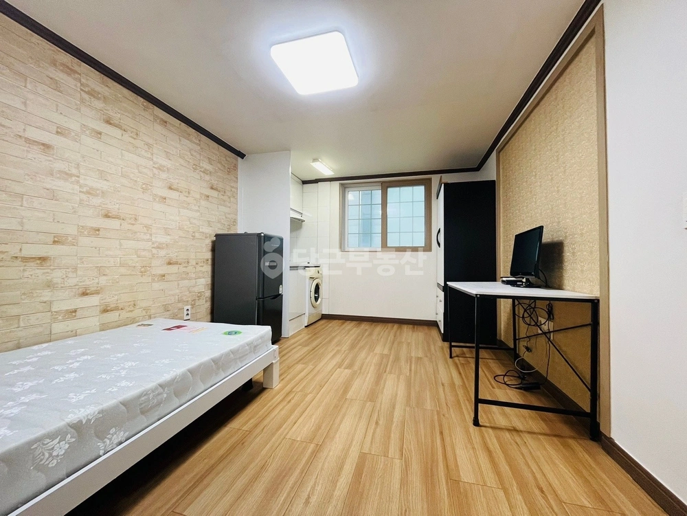 부산광역시 중구 영주동 원룸 사진 1