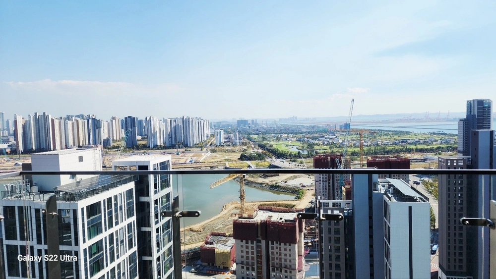 인천광역시 연수구 송도동 아파트 사진 1