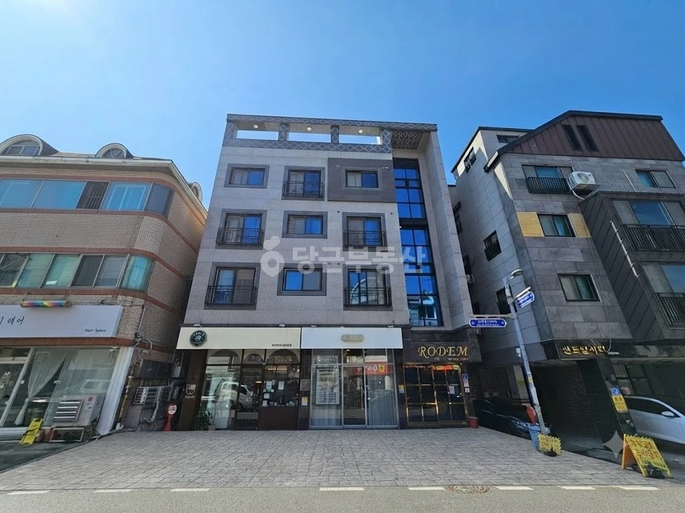 대전광역시 서구 둔산동 건물 사진 1