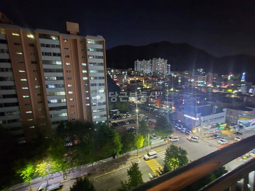 부산광역시 사상구 주례동 아파트 사진 1