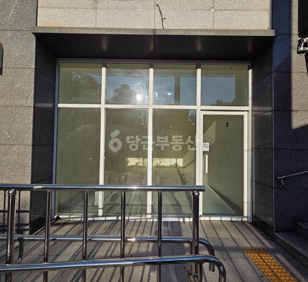 부산광역시 연제구 연산동 상가 사진 1