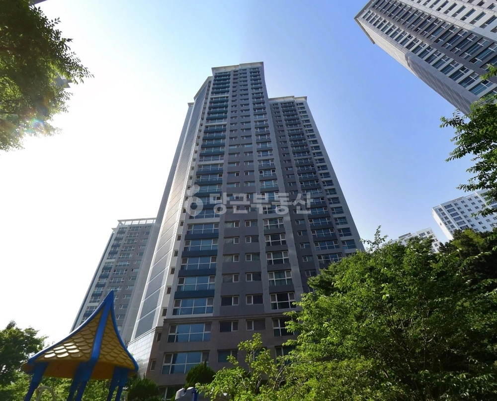 부산광역시 동래구 명륜동 아파트 사진 1