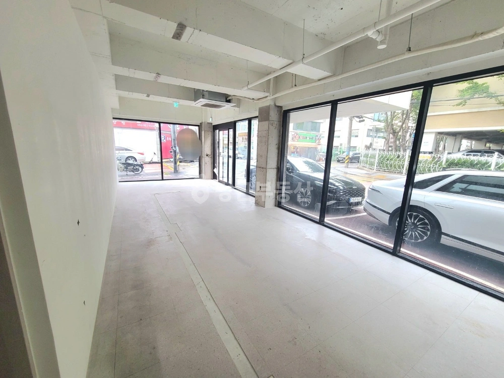 울산광역시 남구 삼산동 상가 사진 1