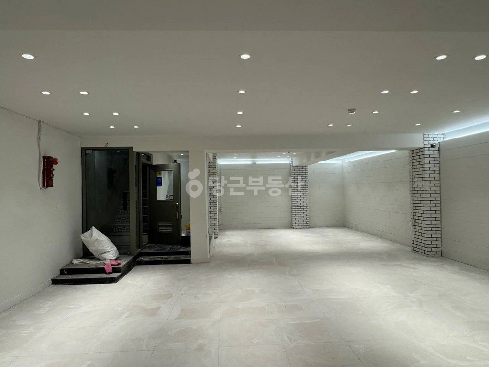 서울특별시 관악구 봉천동 상가 사진 1