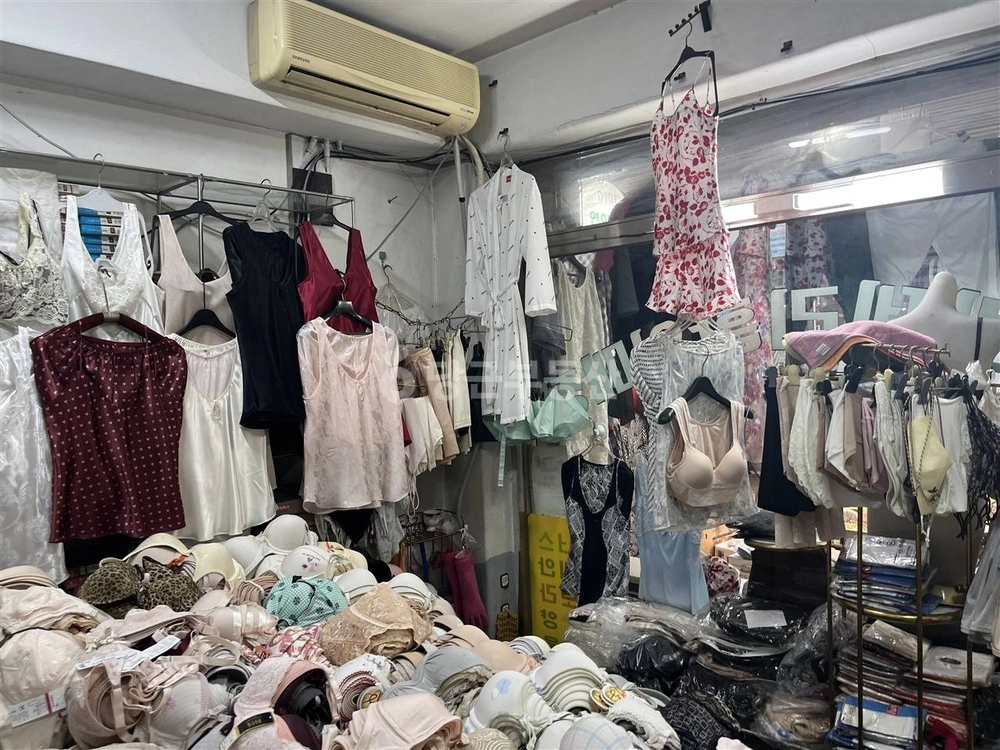 서울특별시 관악구 신림동 상가 사진 1
