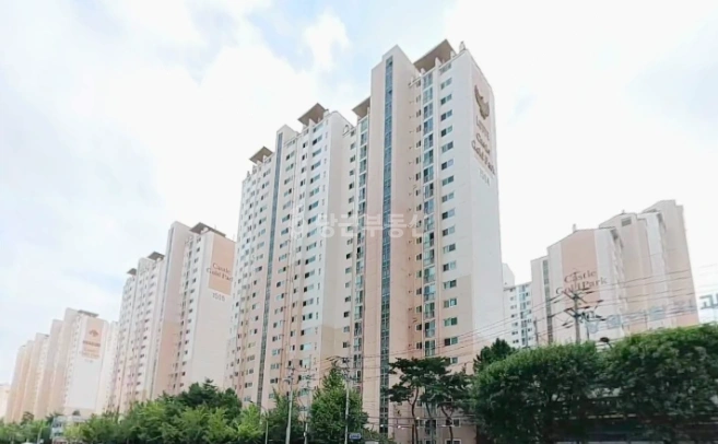 대구광역시 수성구 황금동 아파트 사진 1