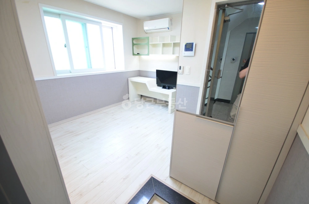 부산광역시 중구 영주동 원룸 사진 1