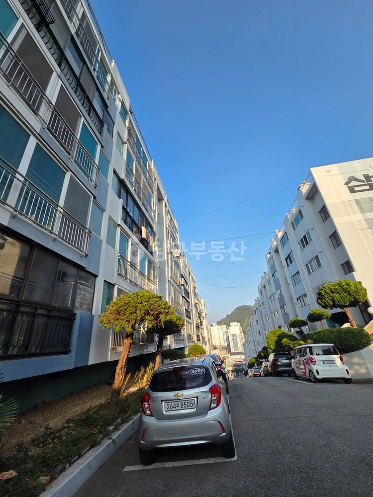 부산광역시 동래구 명장동 아파트 사진 1
