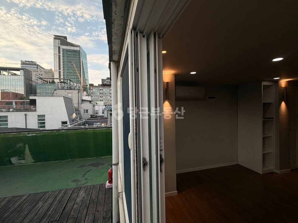 서울특별시 강남구 역삼동 원룸 사진 1