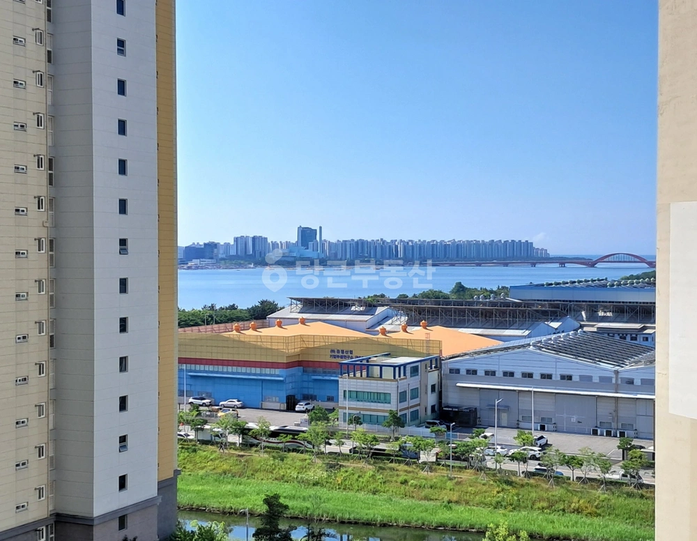 부산광역시 강서구 화전동 아파트 사진 1