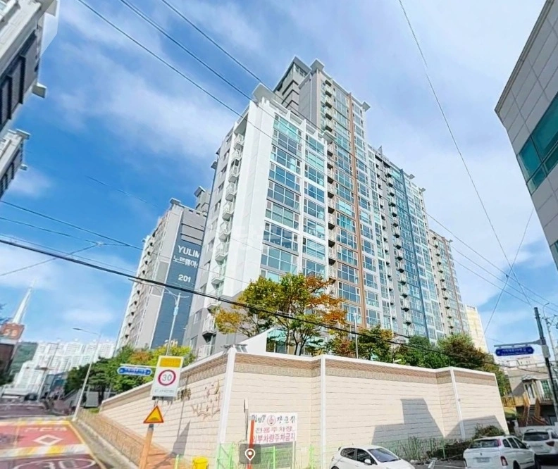 부산광역시 연제구 거제동 아파트 사진 1