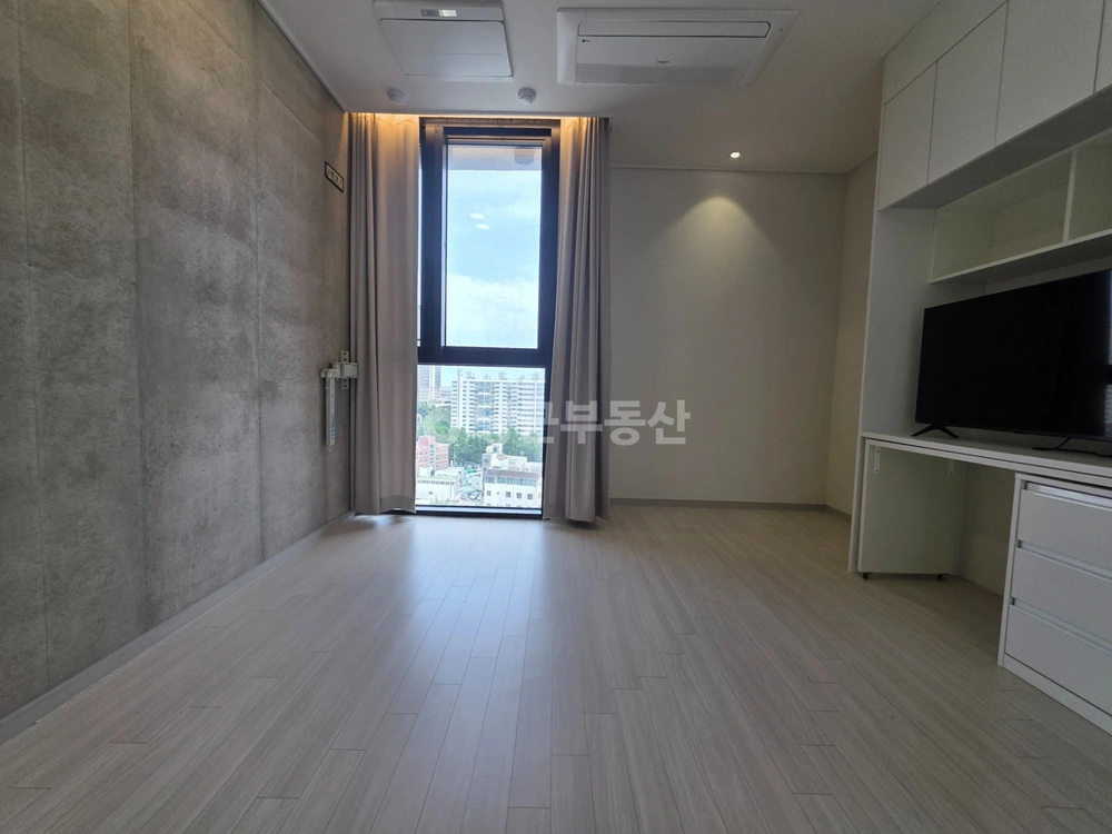 부산광역시 수영구 남천동 오피스텔 사진 1