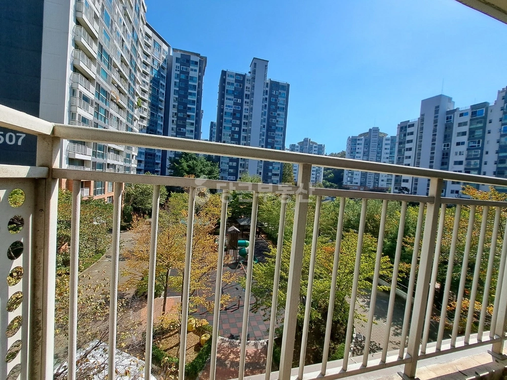 서울특별시 마포구 상암동 아파트 사진 1