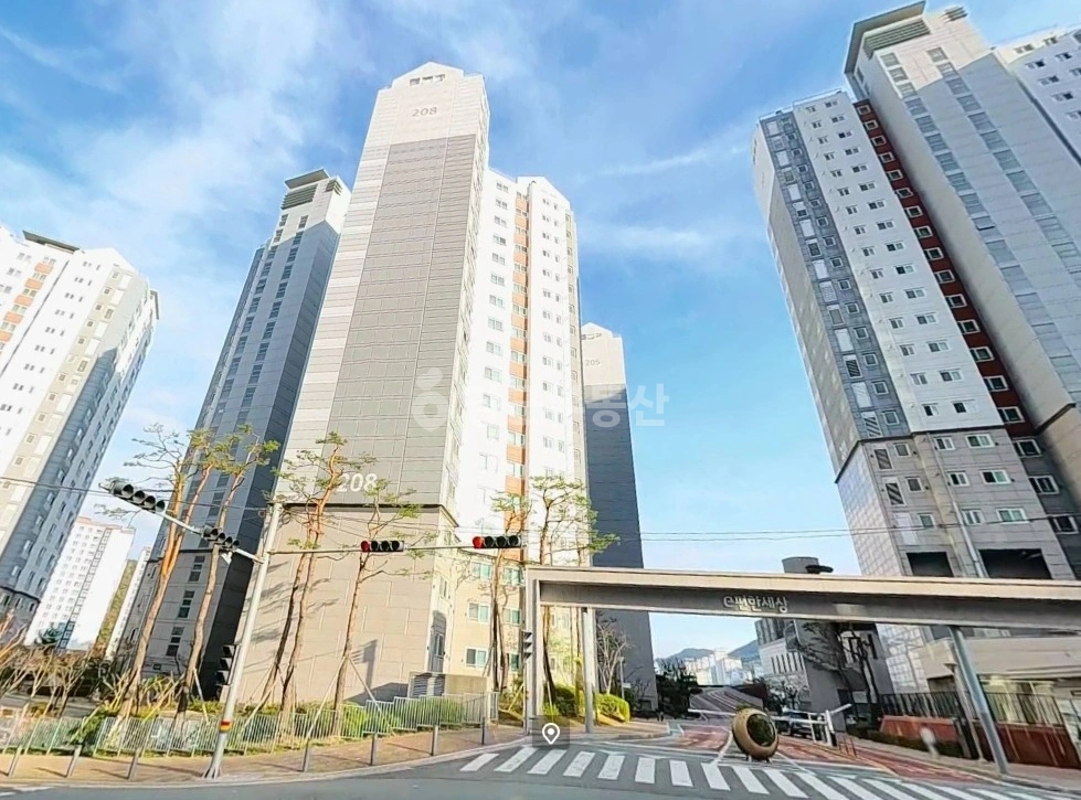 경상남도 거제시 아주동 아파트 사진 1