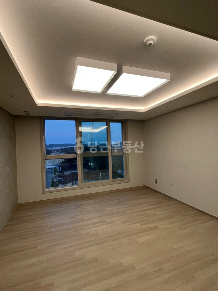 대전광역시 유성구 용계동 오피스텔 사진 1