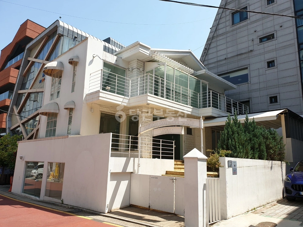 서울특별시 강남구 신사동 상가 사진 1