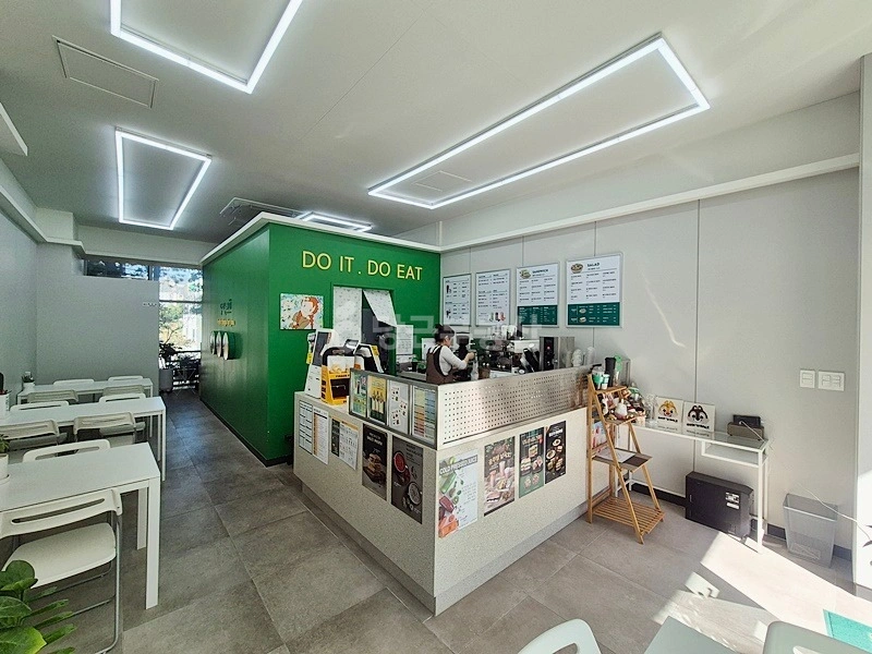 충청남도 천안시 서북구 성성동 상가 사진 1