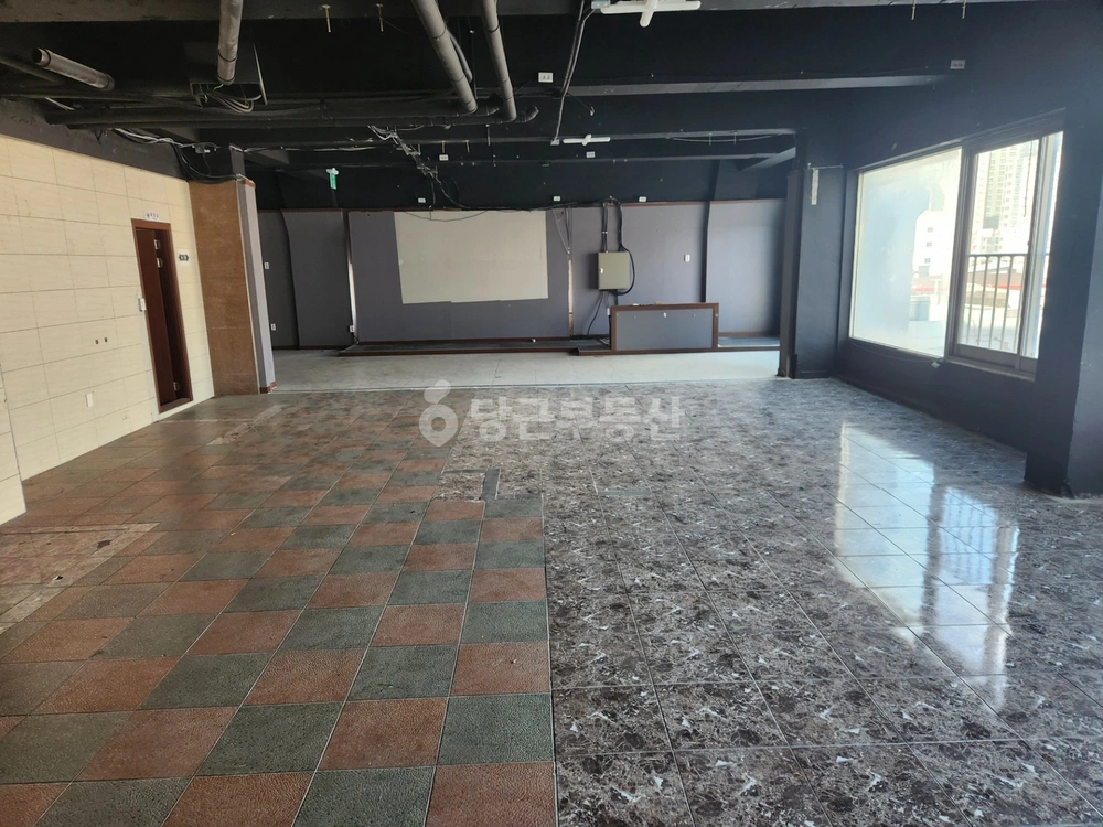 부산광역시 연제구 연산동 상가 사진 1