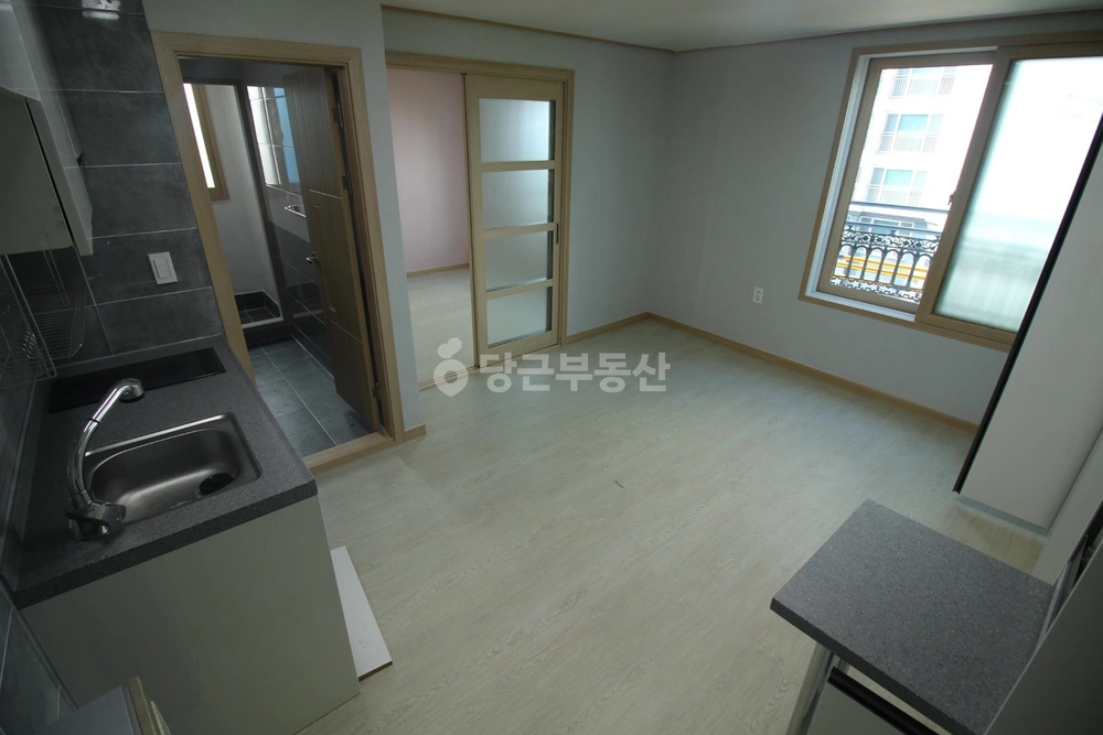 경기도 수원시 팔달구 인계동 원룸 사진 1