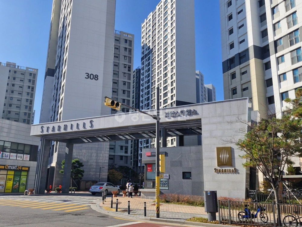 경기도 하남시 감이동 아파트 사진 1
