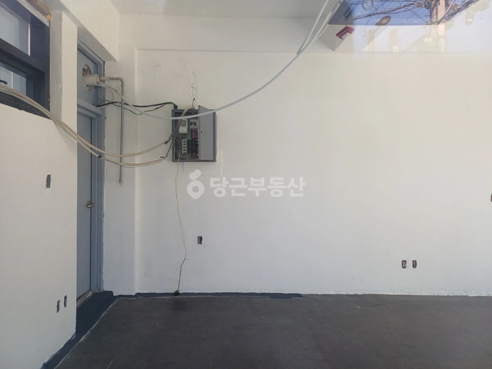 서울특별시 강남구 논현동 상가 사진 1