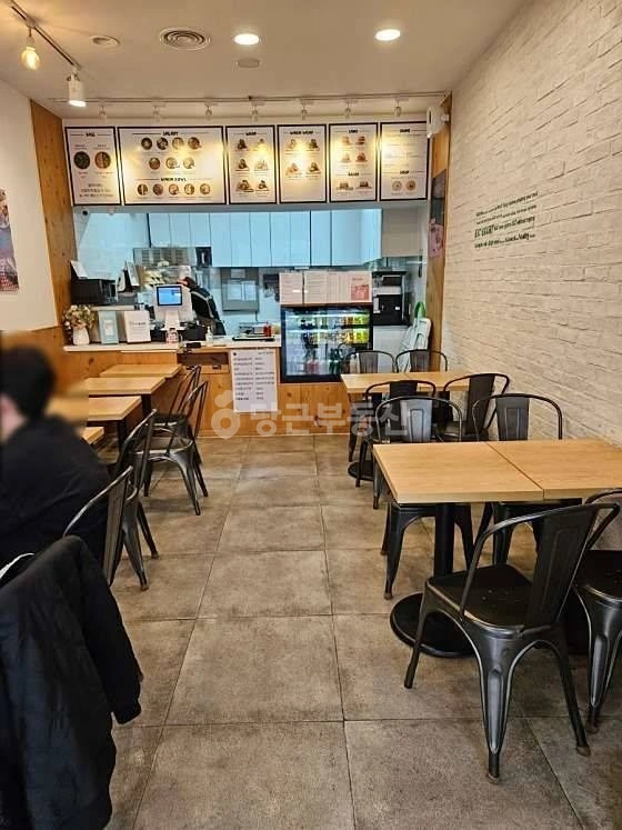 서울특별시 강서구 등촌동 상가 사진 1
