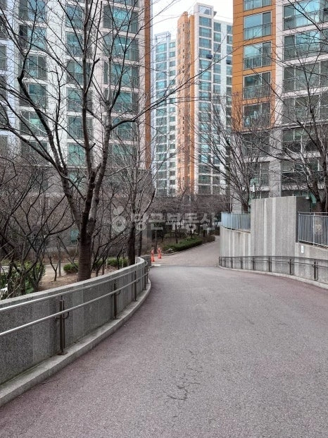 서울특별시 동작구 흑석동 아파트 사진 1