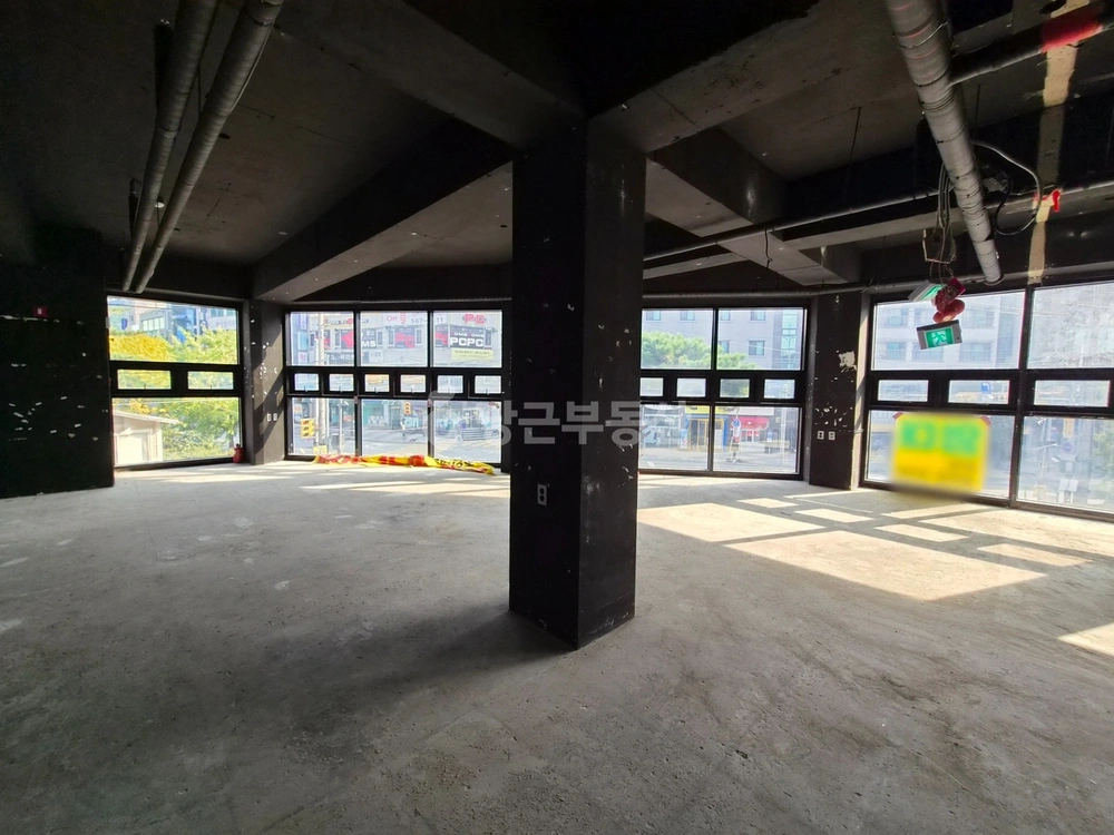 충청남도 천안시 동남구 안서동 상가 사진 1