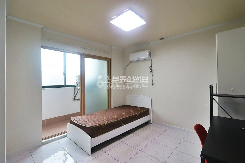 대전광역시 유성구 신성동 원룸 사진 1
