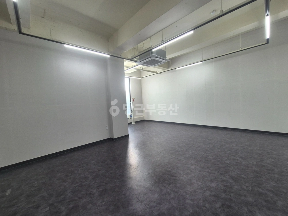 부산광역시 남구 대연동 상가 사진 1