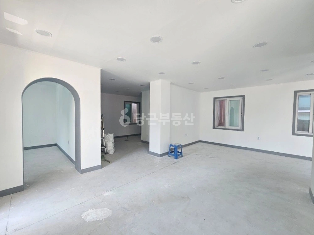 대전광역시 서구 용문동 상가 사진 1