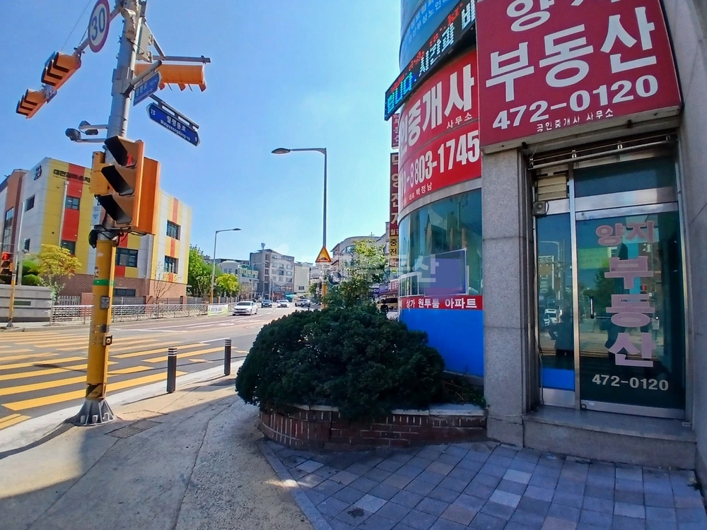 대전광역시 서구 월평동 상가 사진 1
