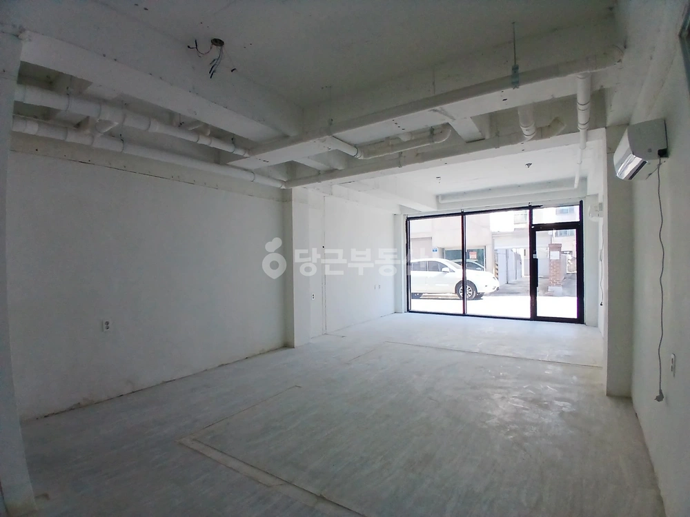 대전광역시 서구 월평동 상가 사진 1