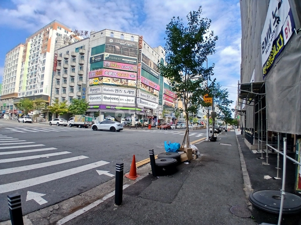 대전광역시 서구 월평동 상가 사진 1