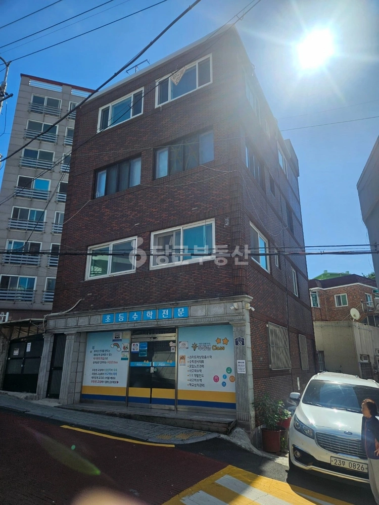 부산광역시 부산진구 초읍동 건물 사진 1