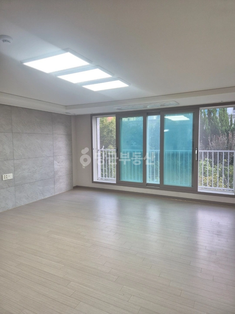 전남광주통합특별시 동구 용산동 아파트 사진 1