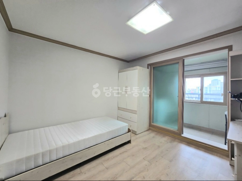대전광역시 중구 대사동 원룸 사진 1