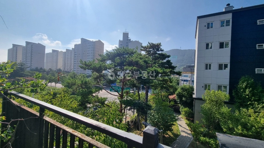 부산광역시 기장군 정관읍 아파트 사진 1