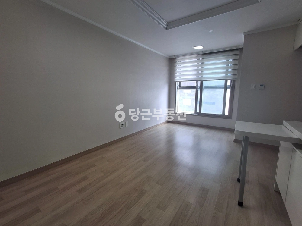 대전광역시 유성구 봉명동 아파트 사진 1