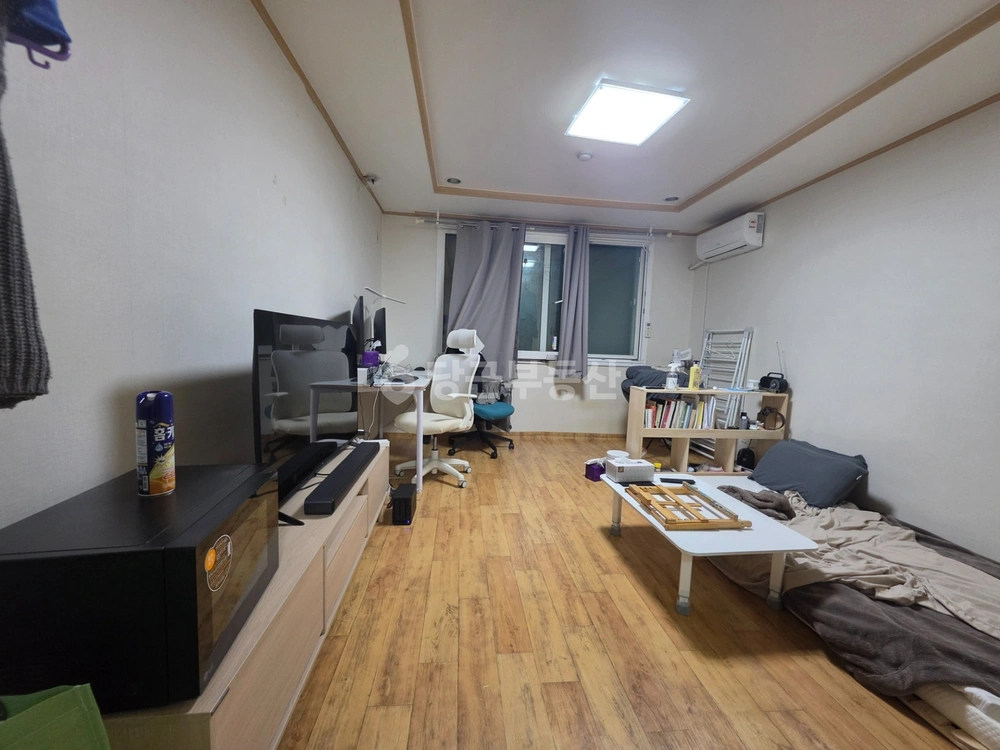 서울특별시 마포구 동교동 원룸 사진 1