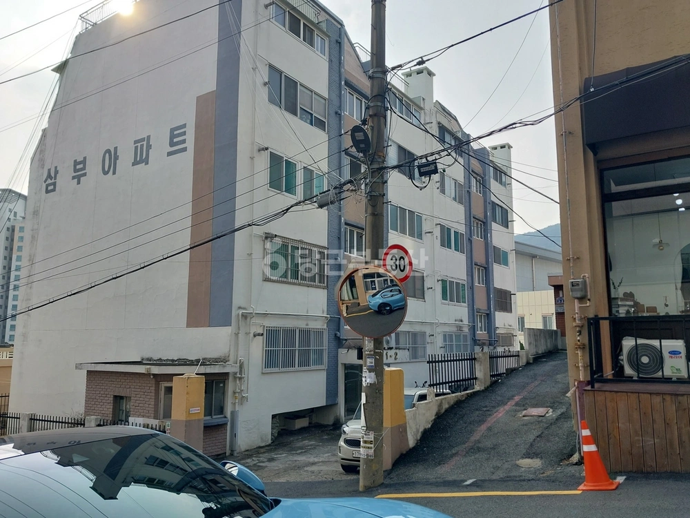 부산광역시 금정구 구서동 아파트 사진 1