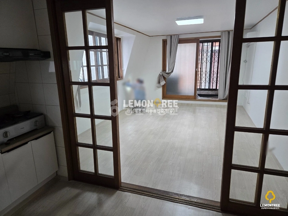 서울특별시 강남구 논현동 원룸 사진 1